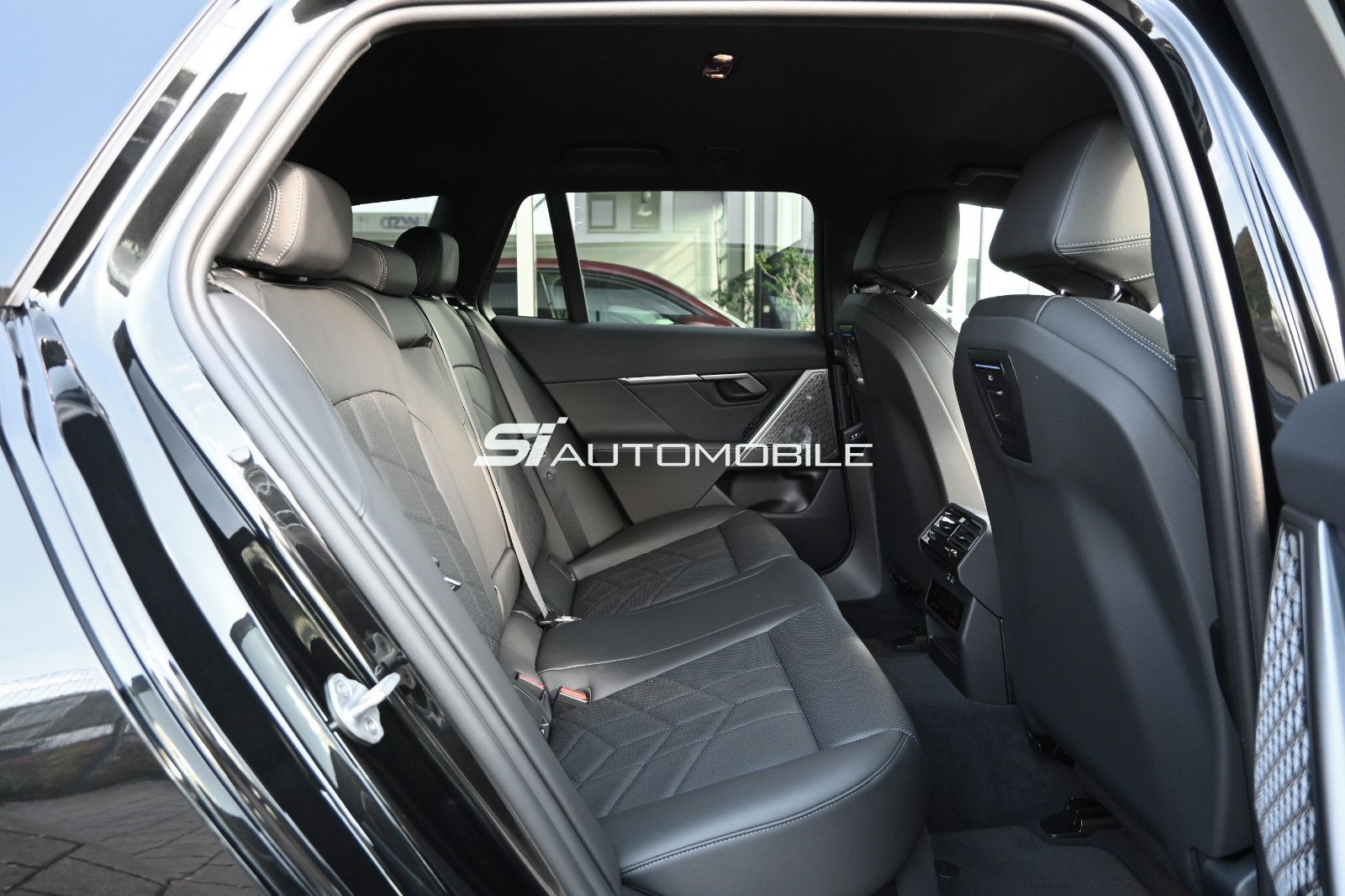 Fahrzeugabbildung BMW 540d xDrive Touring M-Sport °ACC°AHK°B&W°STANDHZ