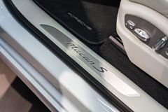 PORSCHE Macan S*CHRONO*PANO*PDLS+*ACC*360*BICOLOR*MEMORY