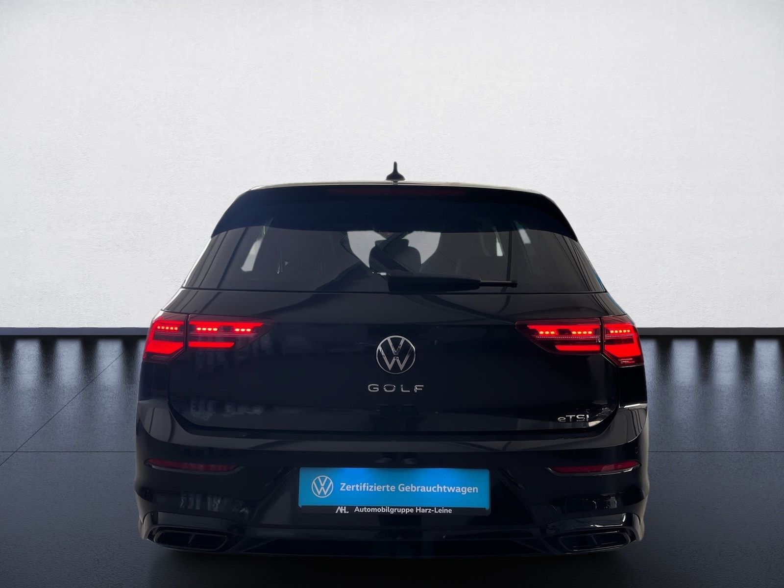 Volkswagen Golf VIII R-LINE eTSI DSG ALU 18 REAR VIEW APP C foto 5