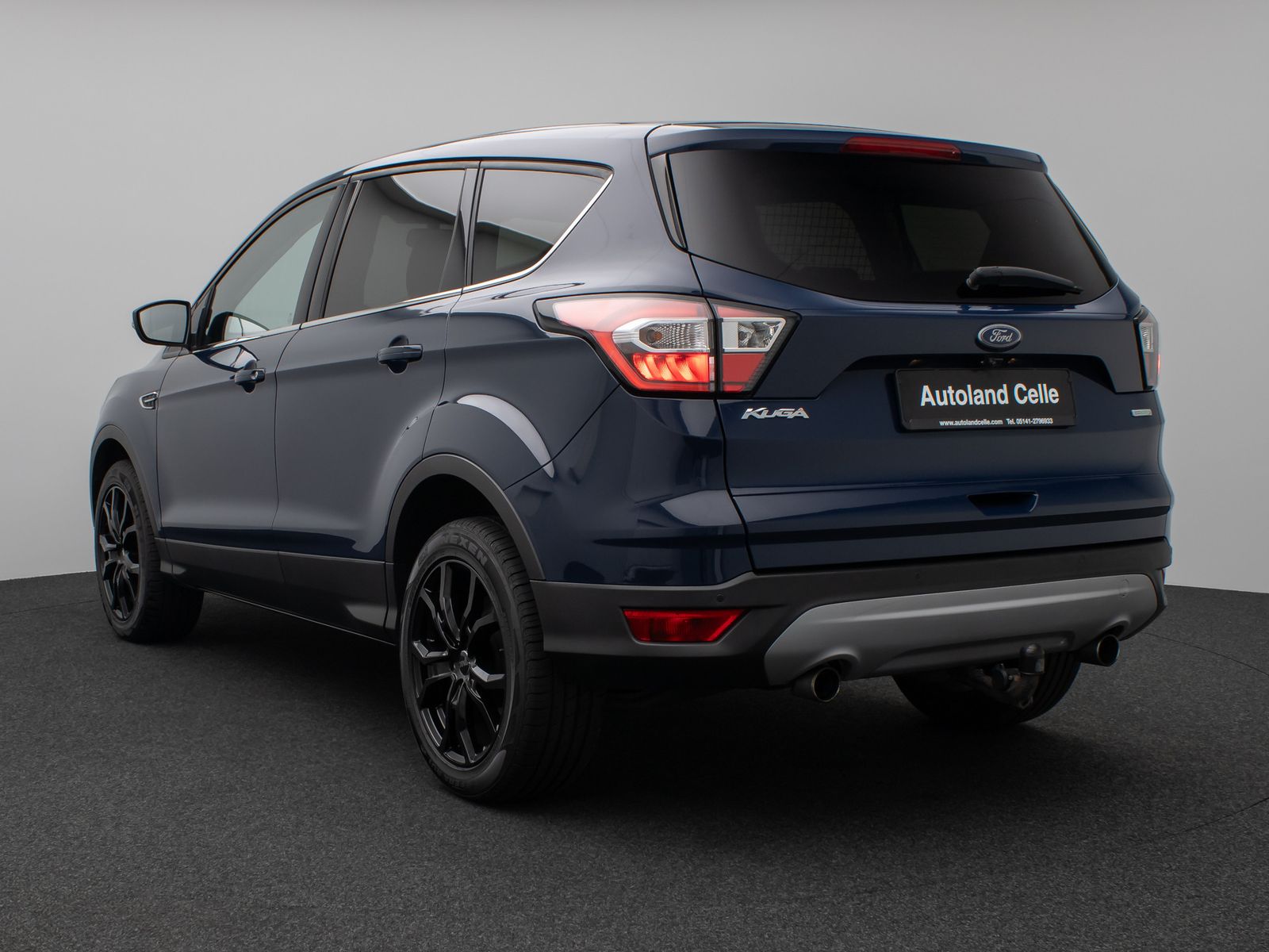 Fahrzeugabbildung Ford Kuga Trend AHK Sitzhzg PDC Tempomat 8Fach