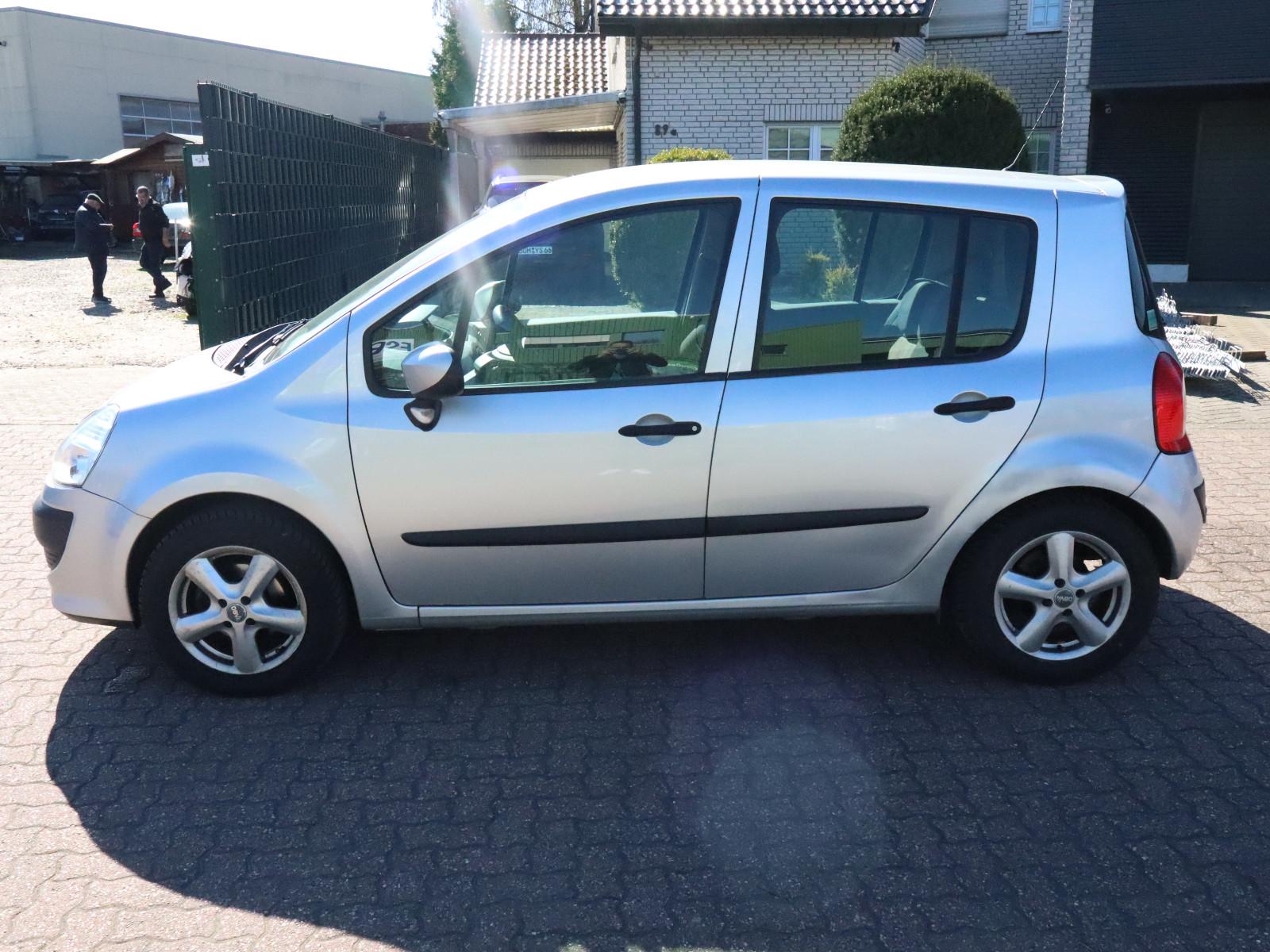 Renault Modus Expression "TÜV 02:2028"