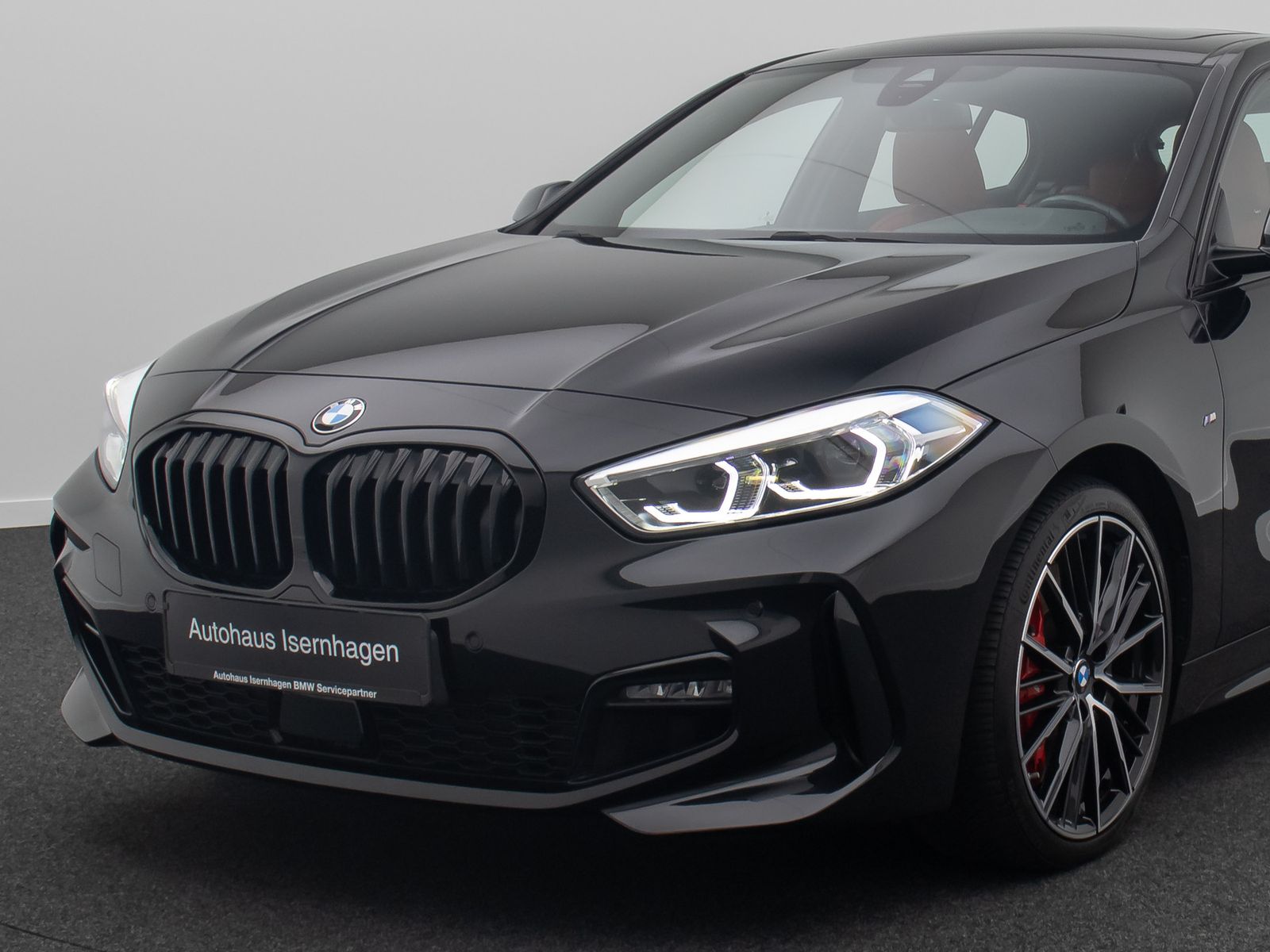 Fahrzeugabbildung BMW 120i M Sport Komfort DAB HiFi Panorama Leder 19"