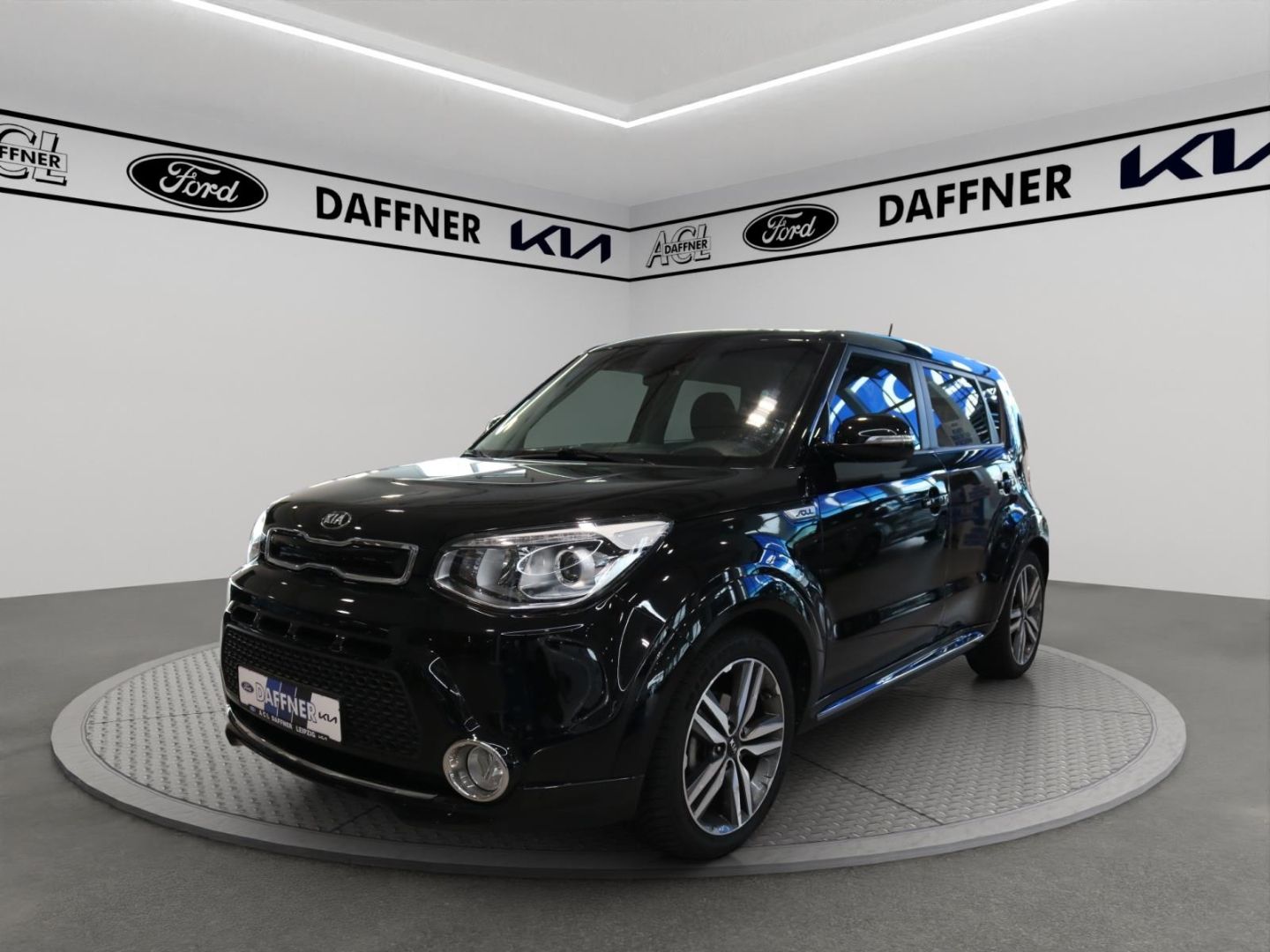 Fahrzeugabbildung Kia Soul Dream Team Navi Kamera Alu PDC Bluetooth