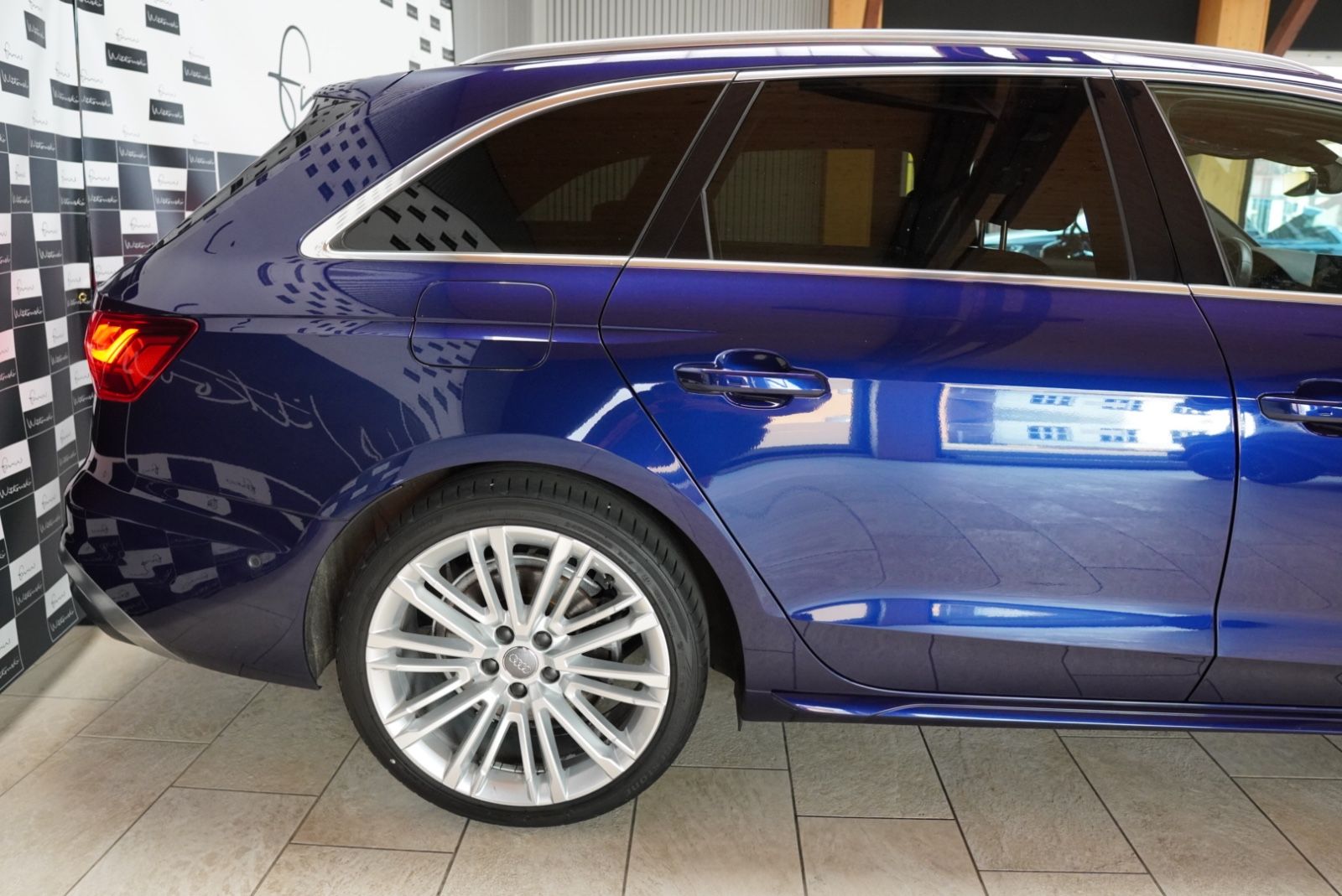 Audi A4 Avant 35 TDI S line B&O ACC LED AHK Carbon foto 12