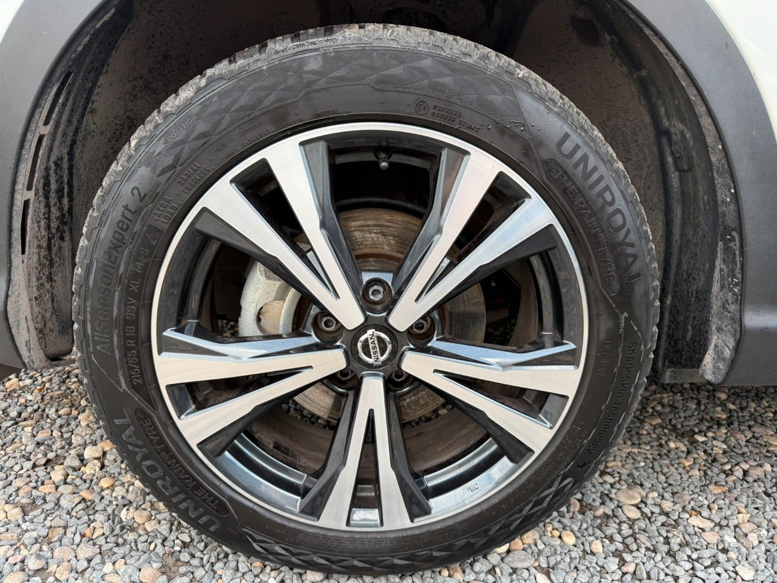 Fahrzeugabbildung Nissan Qashqai N-Connecta 4x4