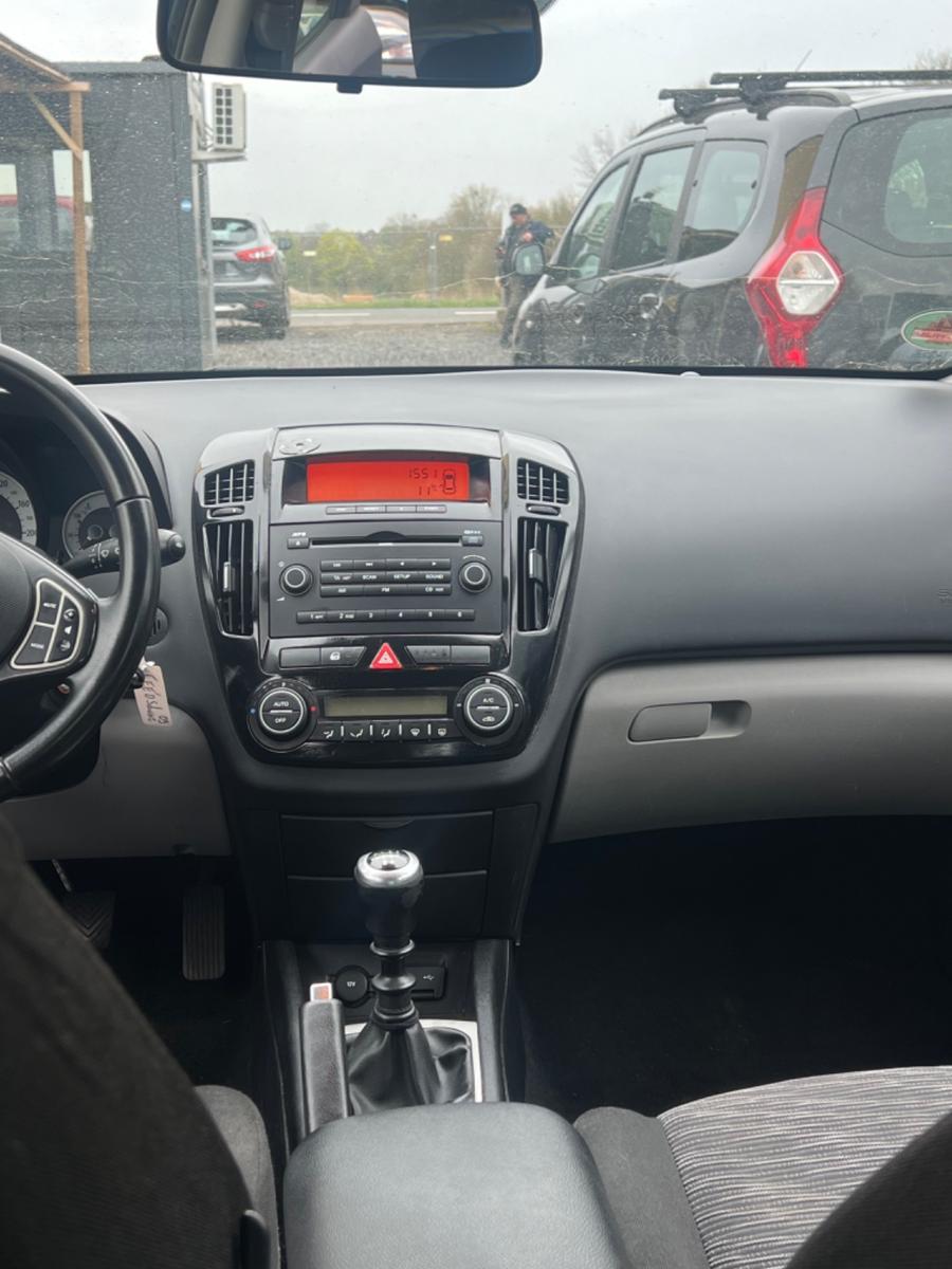 Kia ANDERE Ceed LX