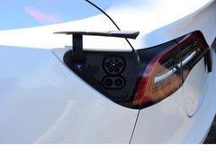 Fahrzeugabbildung Tesla Model 3 Standard Range Plus RWD*Panorama*Kamera*