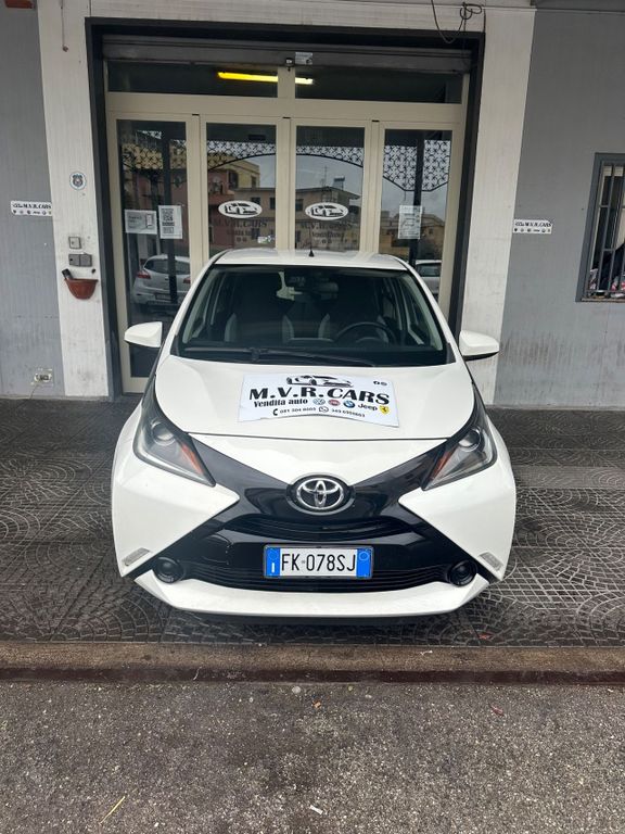 Image of Toyota Aygo (X)