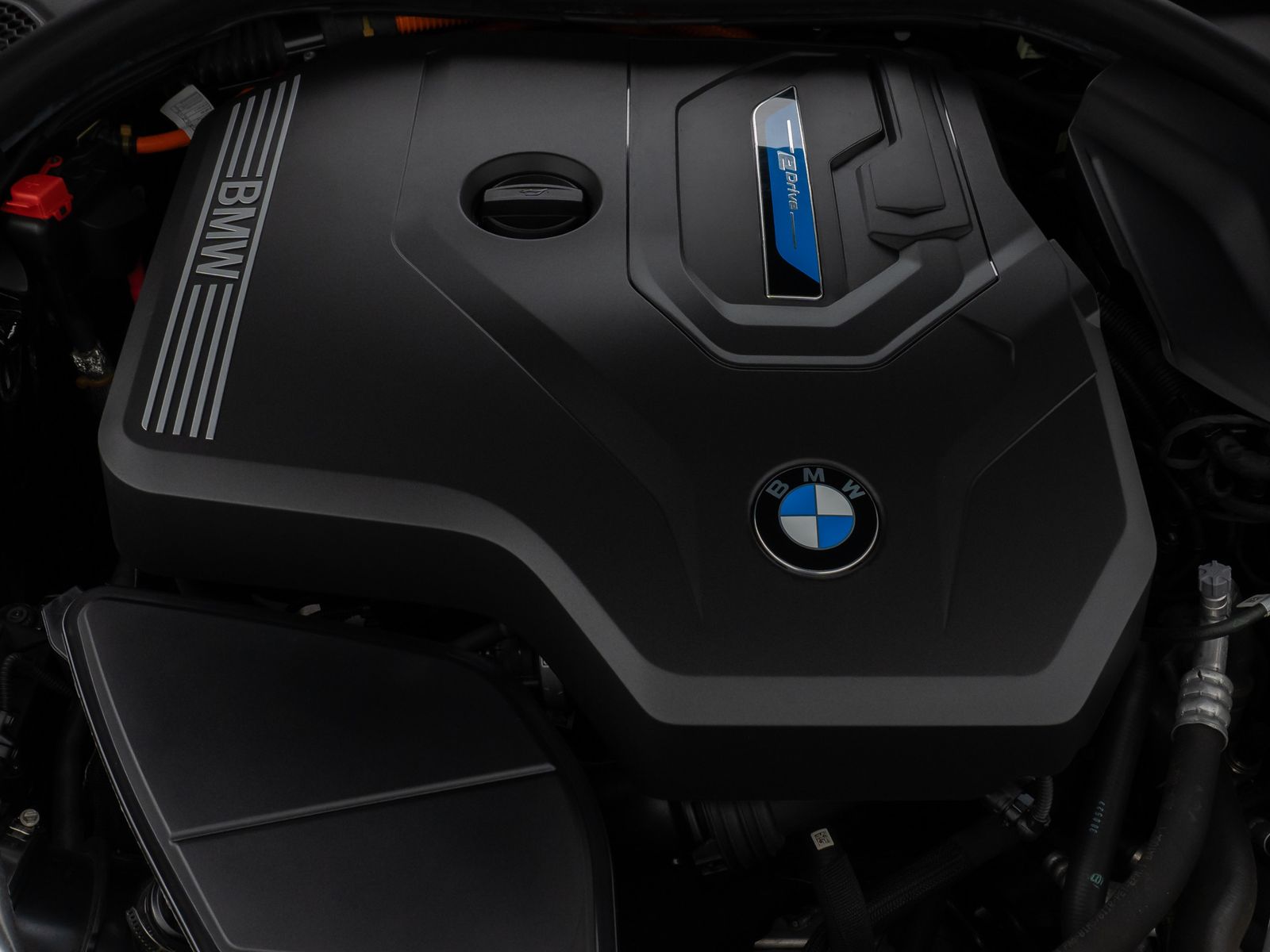 Fahrzeugabbildung BMW 530e Luxury Line Kamera DAB WLAN Alarm Sport AHK
