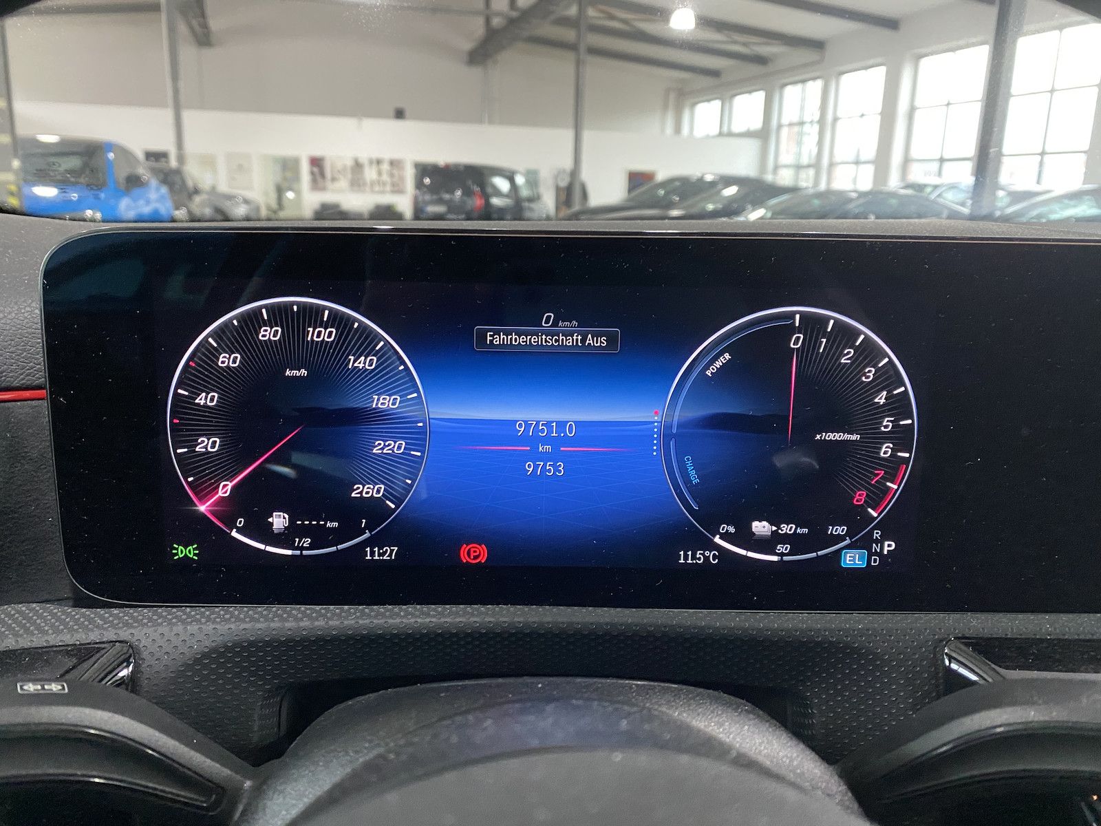 Fahrzeugabbildung Mercedes-Benz A 250 e AMG-Line Advanced/´19/Night/M-Beam/