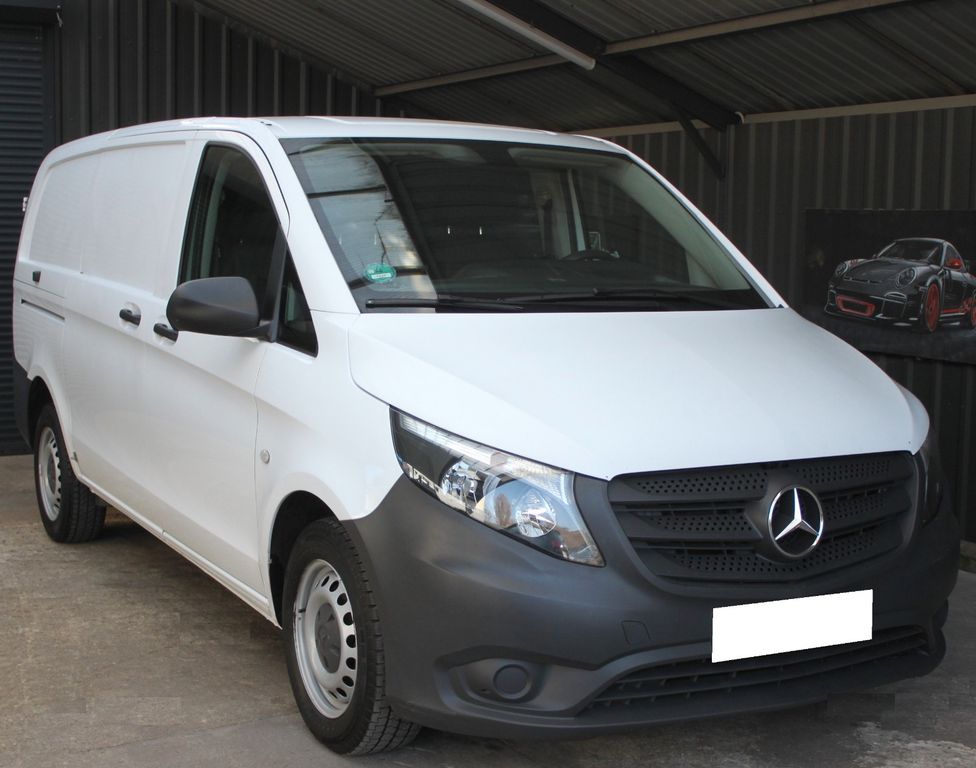 Image of Mercedes-Benz Vito