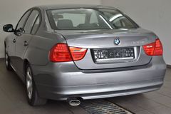Fahrzeugabbildung BMW 320d EfficientDynamics Edition 8-fach bereift