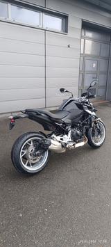 BMW F 900 R A2 mit Tieferlegung Komfort Paket uvm. - BMW TIEFERLEGUNG