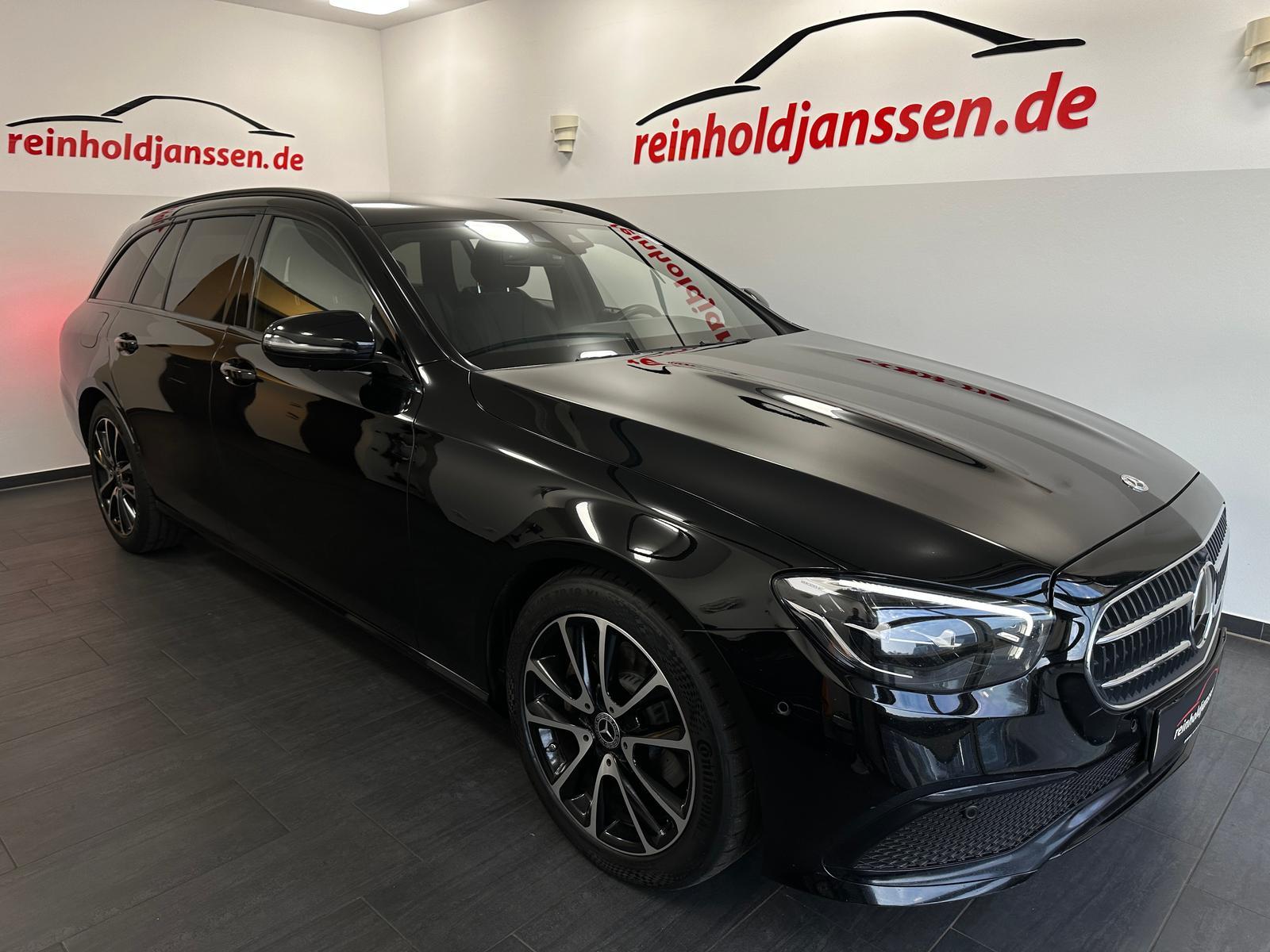 Mercedes-Benz E 220 d T Avantg+Night Distronic+ 360° Burmester