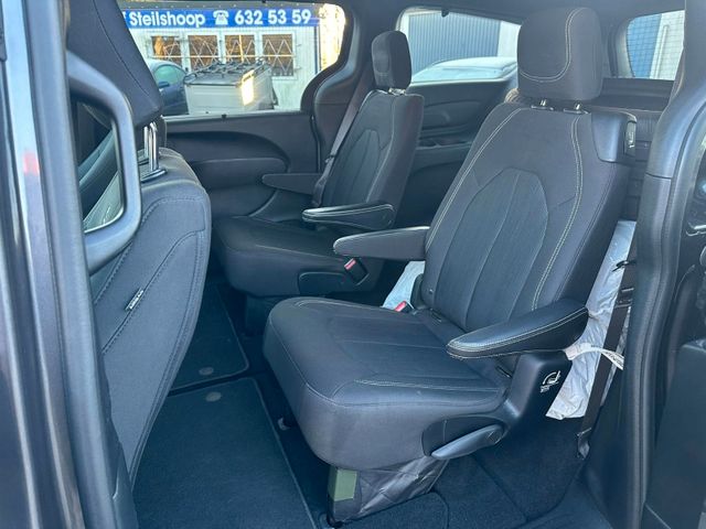 Chrysler Chrysler Touring Plus S  20" Felgen Monitor