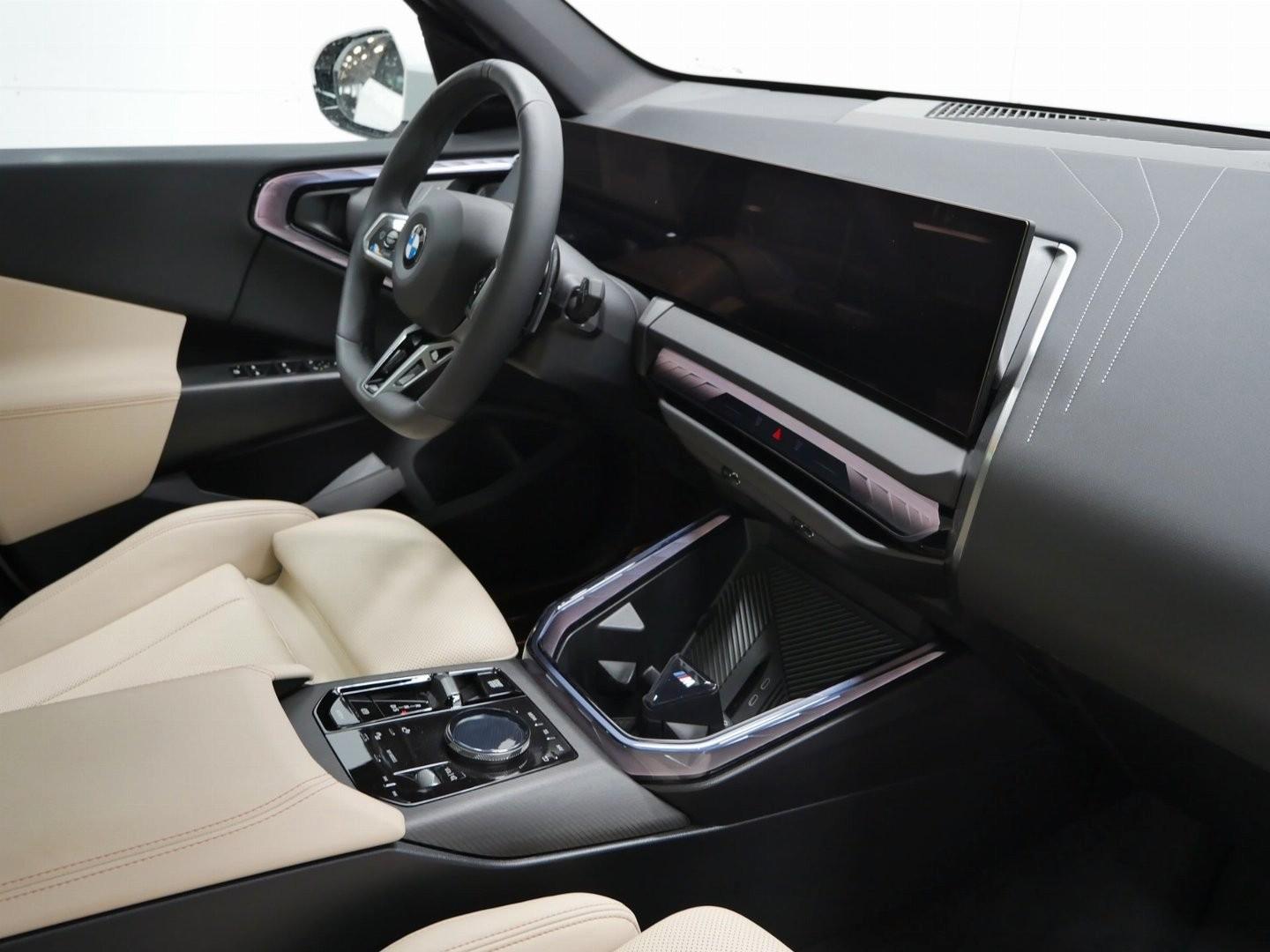 BMW X3 20d xDrive M Sport*Pano*Sitzklima*AHK*HarmanK