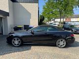 Mercedes-Benz E 200 Cabrio Autom. Sport Edition AMG - Mercedes-Benz: Schwarz, Edition AMG