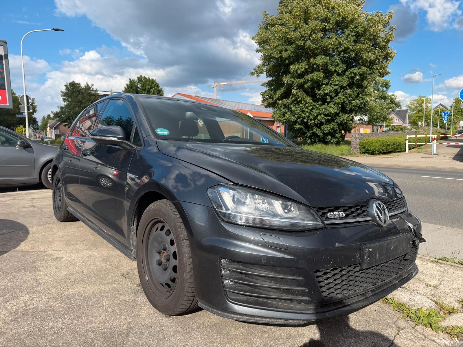 Volkswagen Golf VII Lim. GTD BMT *STANDHZG*KEYLESS*DYNAUDIO