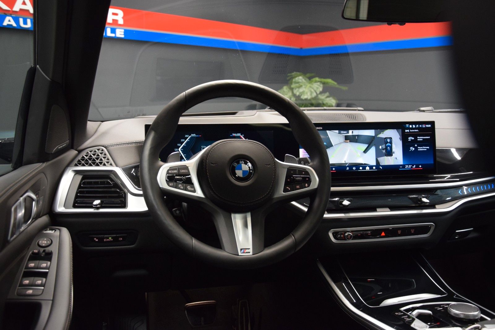 Fahrzeugabbildung BMW X5 30 d xDrive M Sport Pano Sitzbelüft. AHK HuD