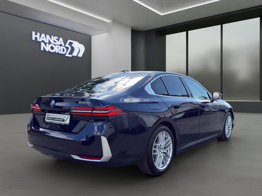 BMW 530e Lim. HYBRID LED NAVI HUD PANO ACC 360° 19"