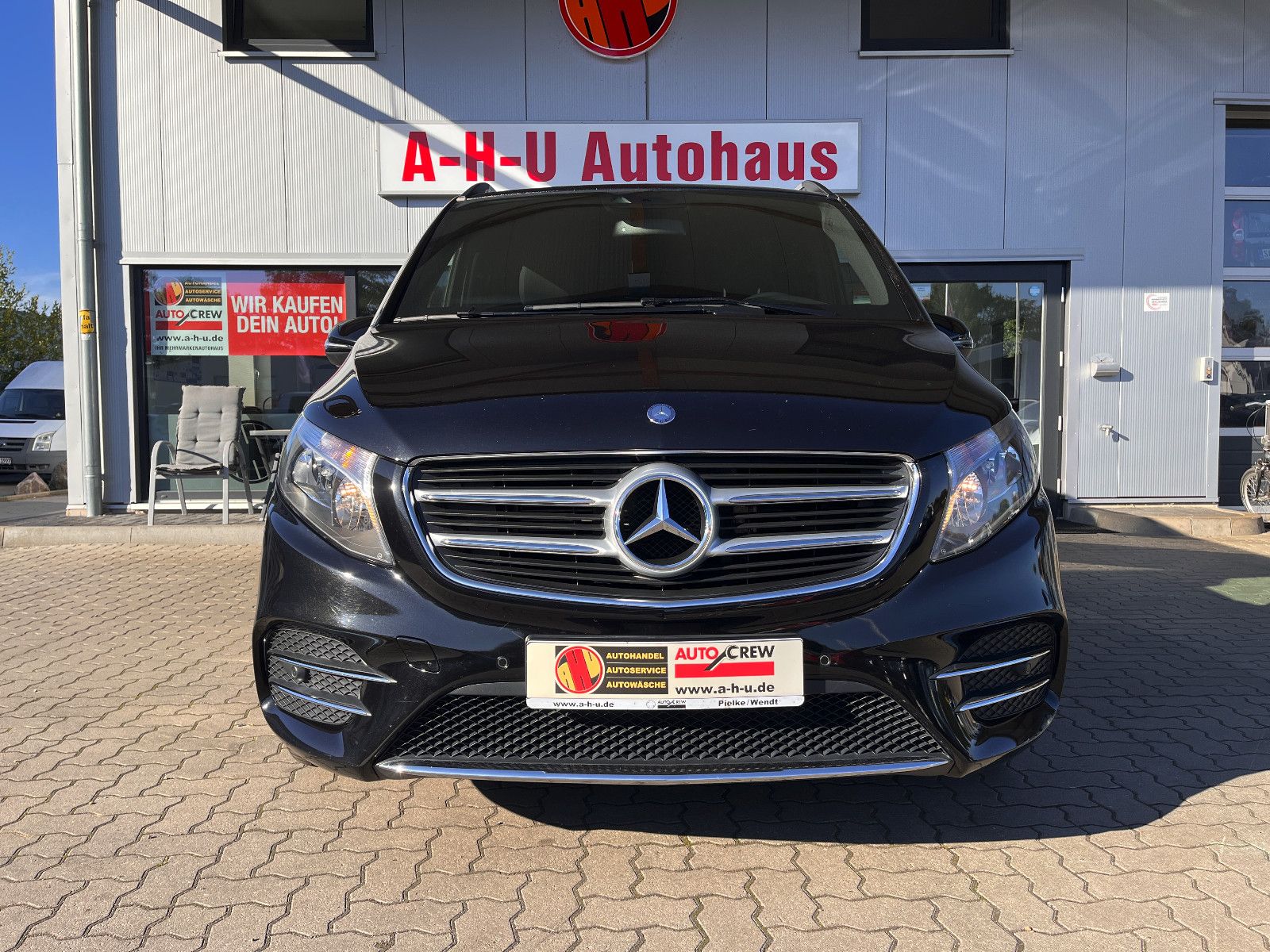 Fahrzeugabbildung Mercedes-Benz V 250 Edition lang AMG-Line