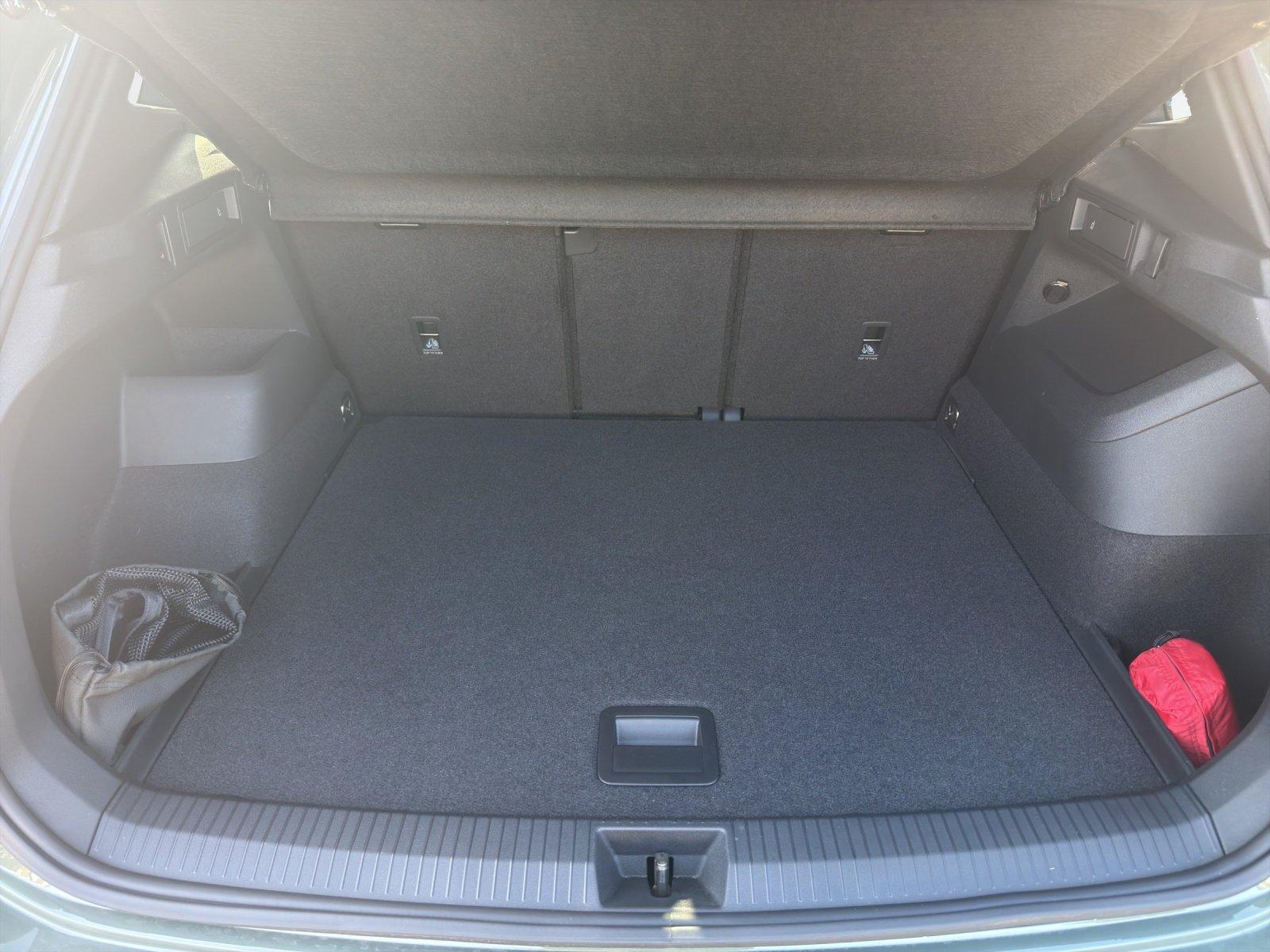Volkswagen Tiguan 2.0 TSI DSG 4MOTION R-Line | PANO | AHK |