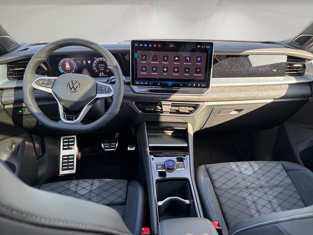 Fahrzeugabbildung Volkswagen Tayron 2.0TDI DSG 4M R-LINE AHK+PANO+STDHZG+20"+