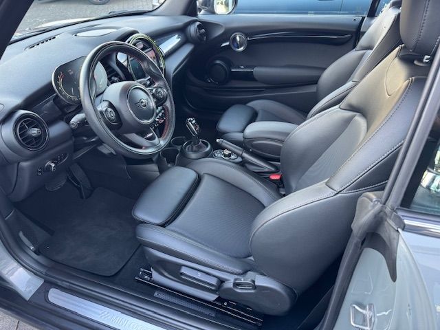 Fahrzeugabbildung MINI Cooper S Cabrio KLIMA LED NAVI ALU