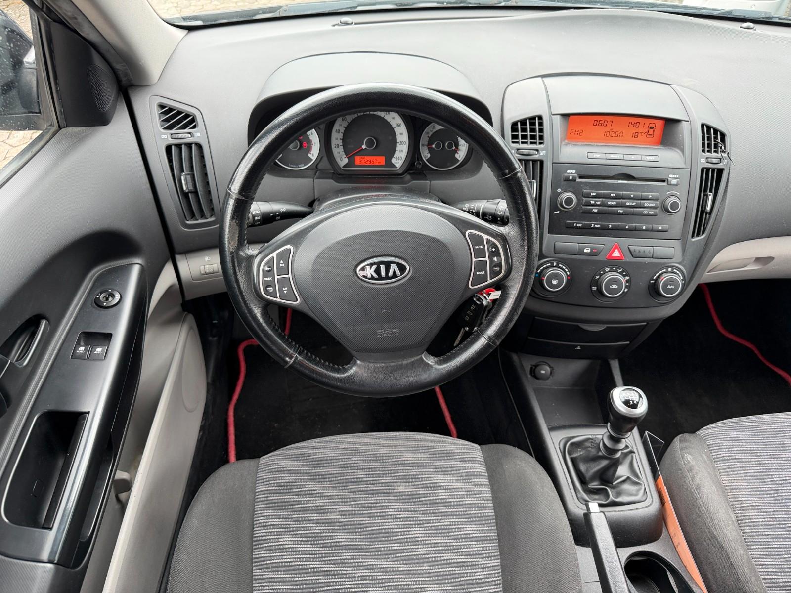 Kia cee'd 1,6i Klimaanlage,AHK
