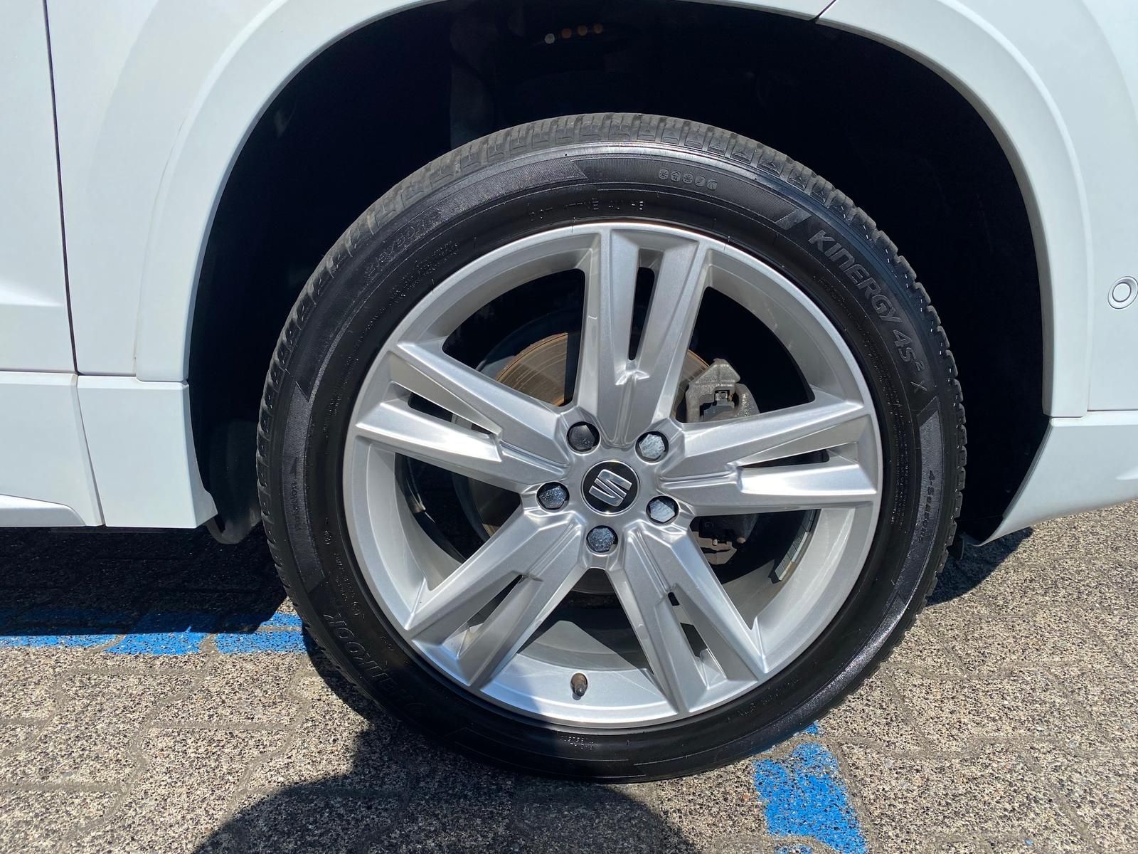 Fahrzeugabbildung SEAT Ateca 1.5 TSI FR APP+ACC+RFK+AHK+NAVI+SITZHEIZ