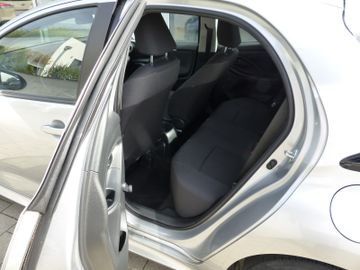 Toyota Yaris - 11