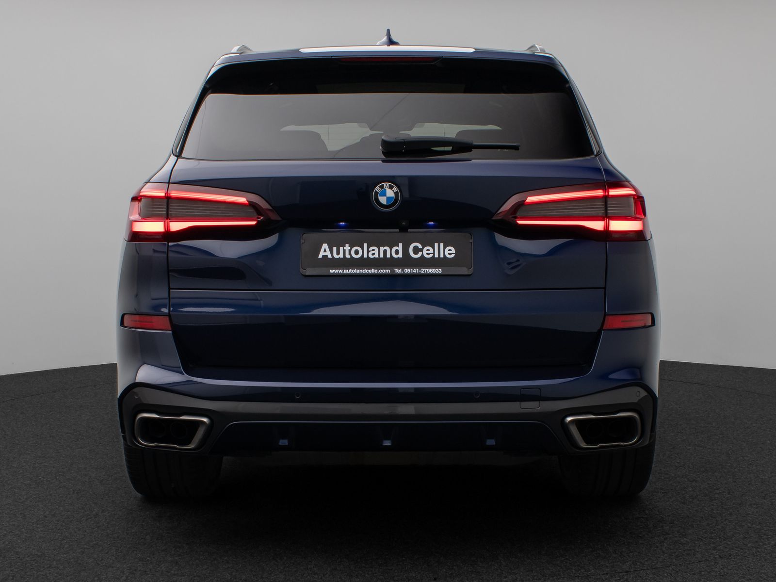 Fahrzeugabbildung BMW X5 M50i 360°Laser SkyLounge HUD B&W SoftCL AHK