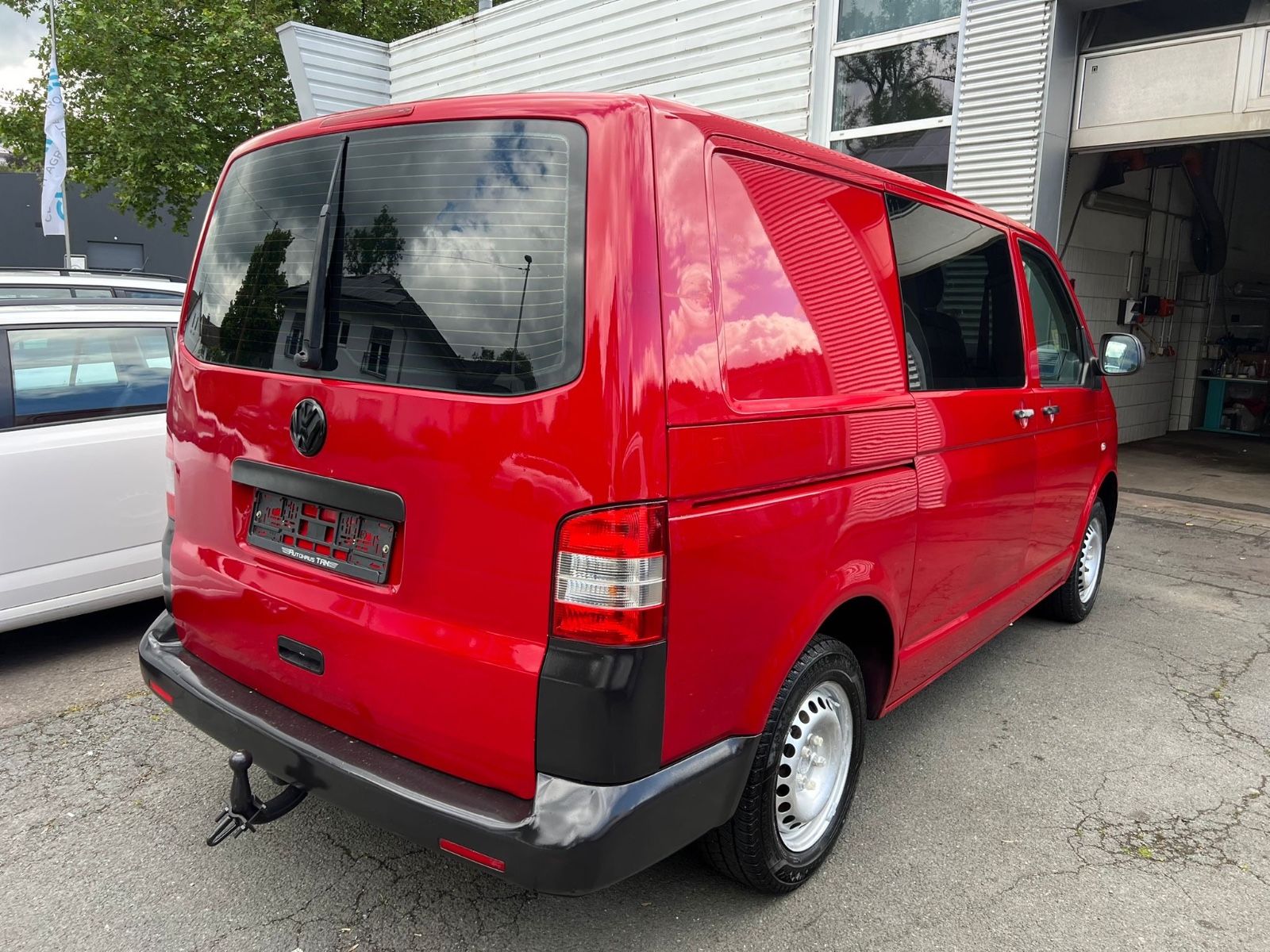 Fahrzeugabbildung Volkswagen T5 Transporter Kasten-Kombi Kombi