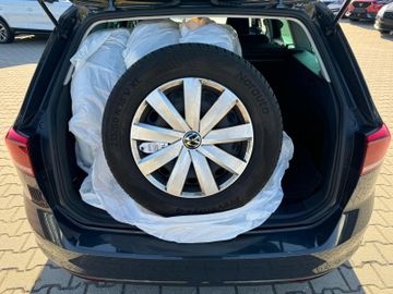 Volkswagen Passat Variant - 11