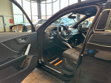 Audi Q2 30 TFSI sport *NAVI*TEMPOMAT*PDC*LED*SZHZ*