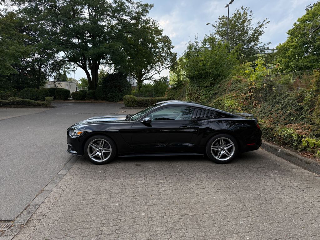 Image of Ford Mustang