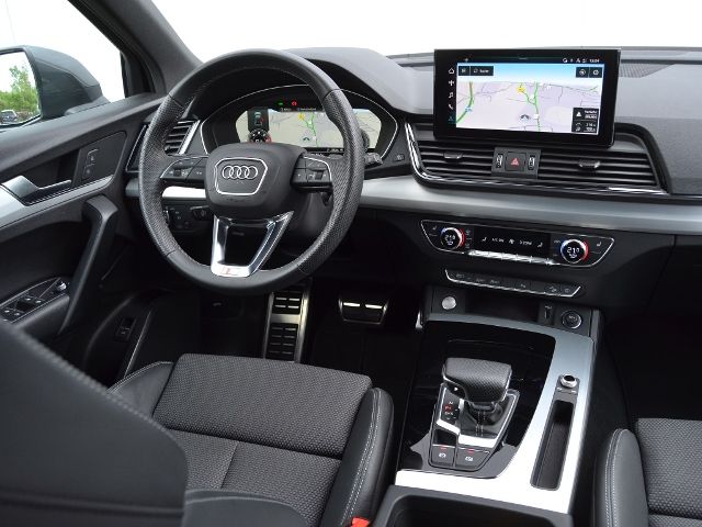 Q5 40 TDI 204 PS quattro S-tronic S line AHK/MAT