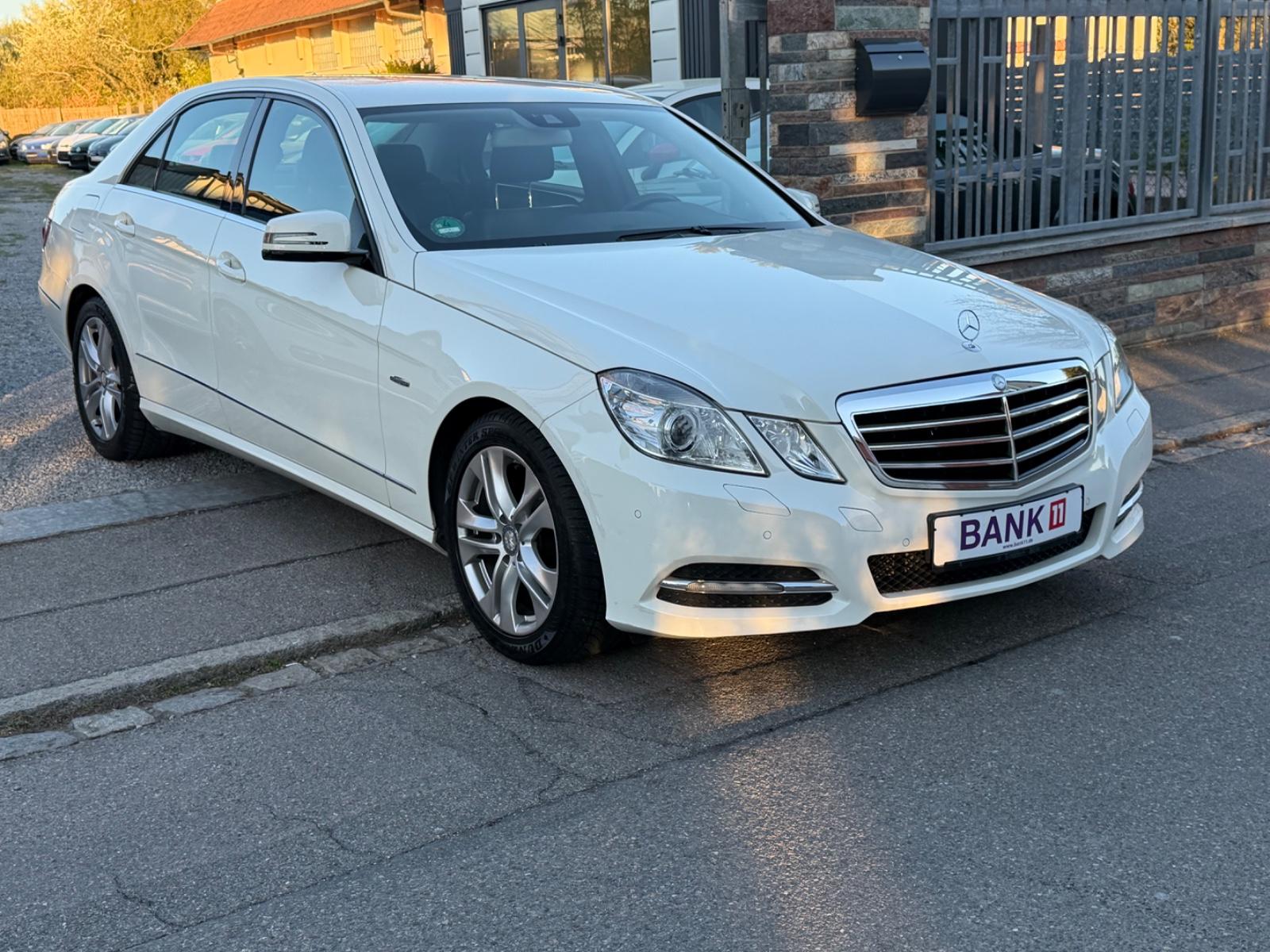 Mercedes-Benz E  200 CGI BlueEfficiency#Automatik#Tkm136#