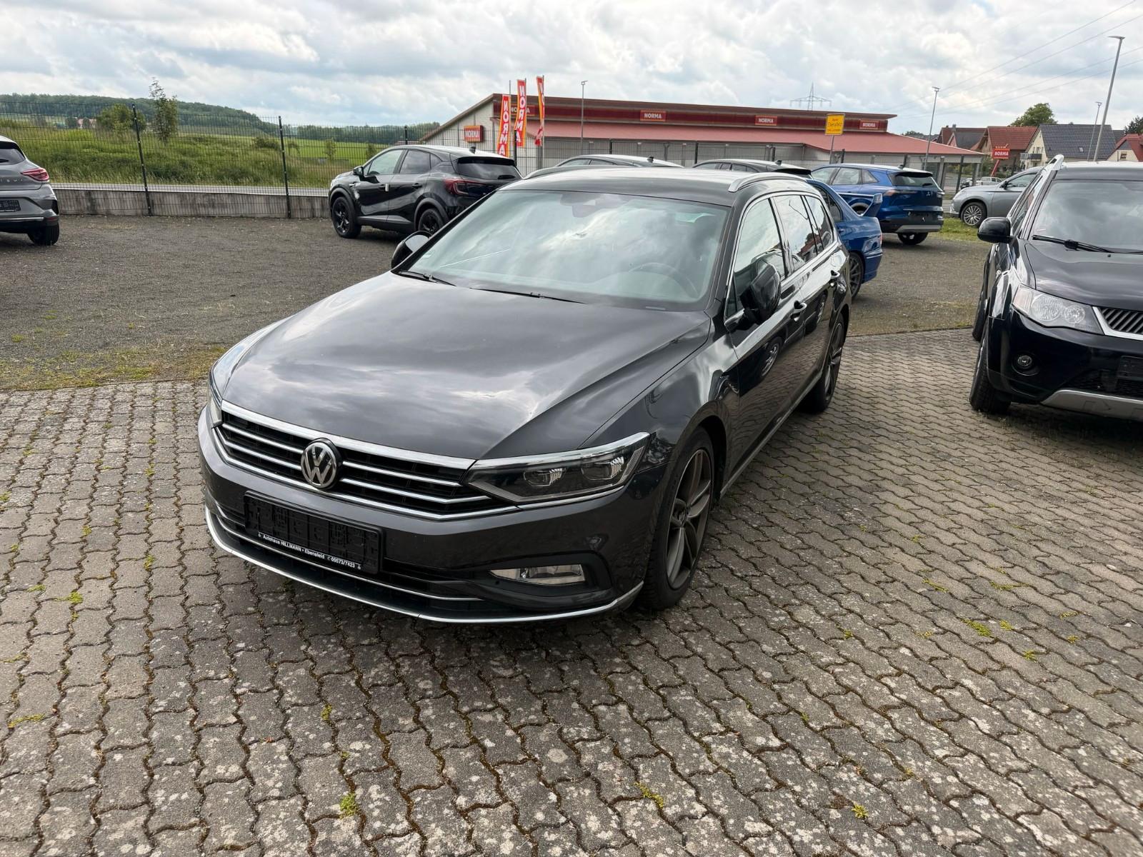 Volkswagen Passat Variant Elegance R-Line Paket