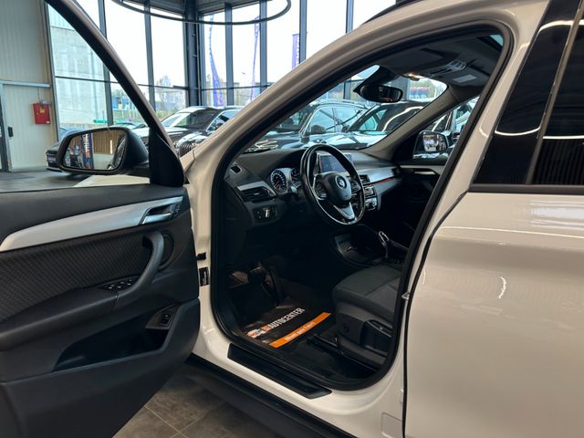 BMW X1 xDrive 20 d *HeadUp*Pano*AHK*Kamera*