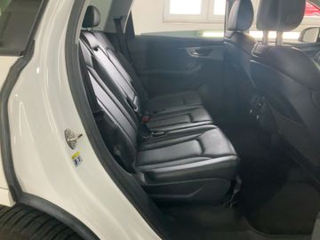 Audi Q7 - 6