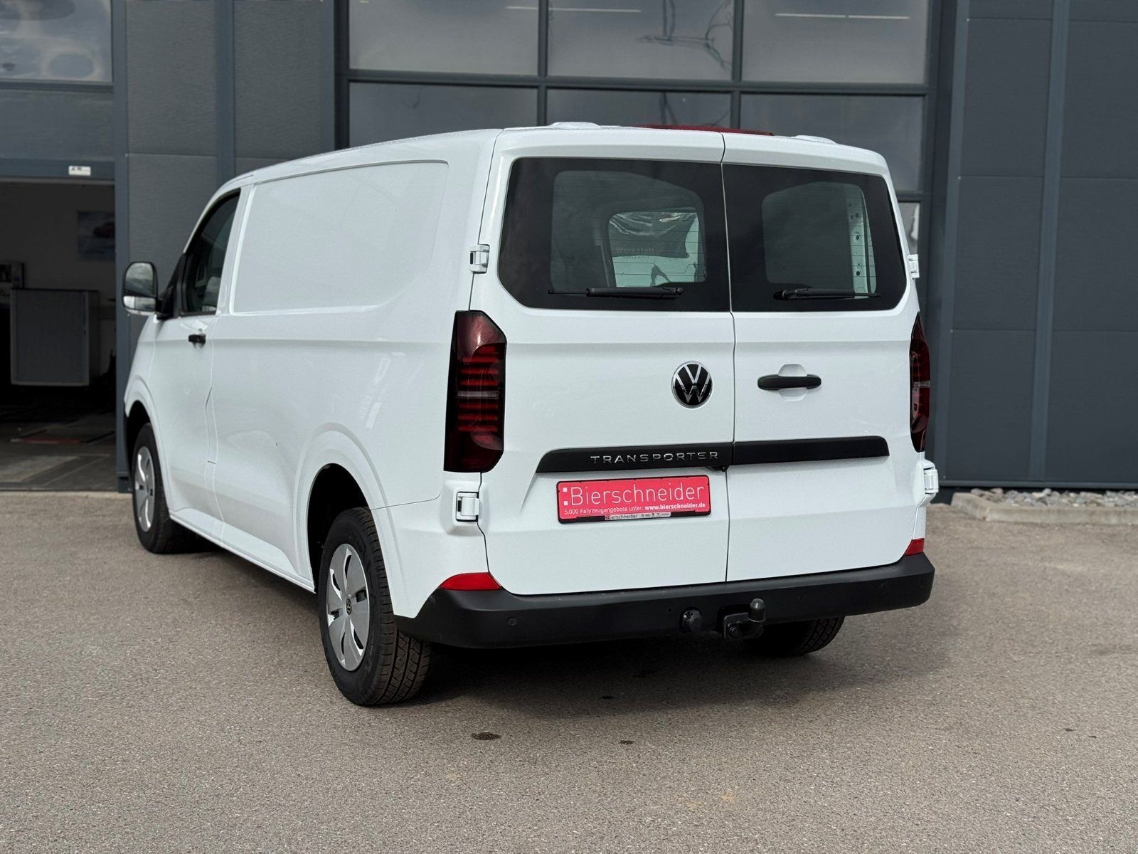 Volkswagen T7 Transporter - Bild 3