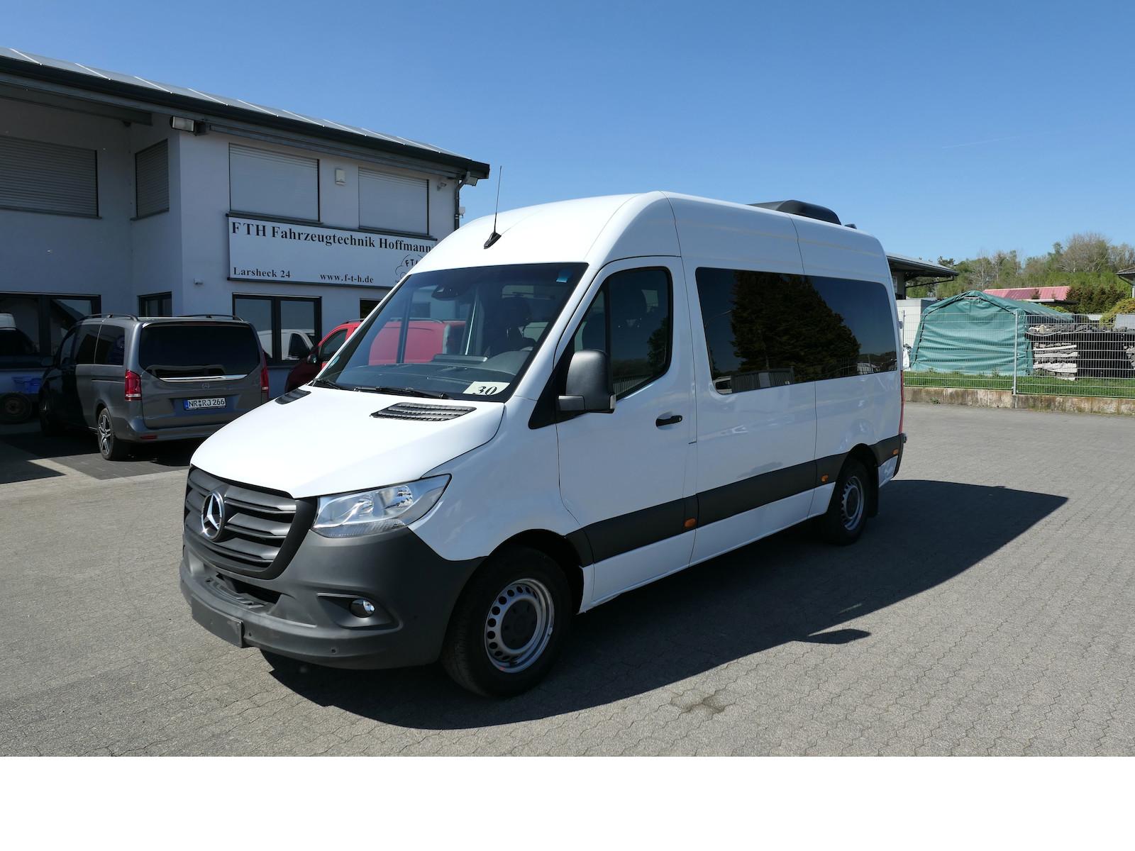 Mercedes-Benz Sprinter 317 Kombi Bus 8Sitze hydr.Rollstuhllift