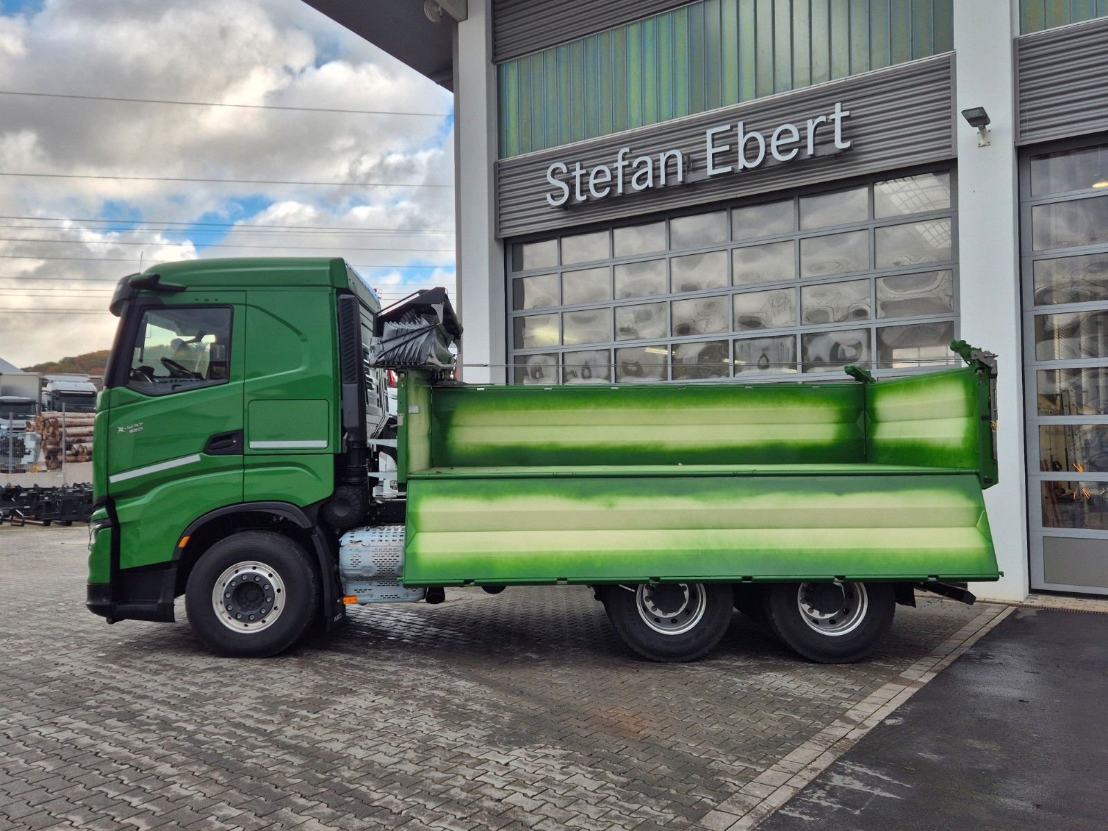Fahrzeugabbildung Iveco AS300X58Z HR ON+ Meiller Bordmatic AHK Intarder