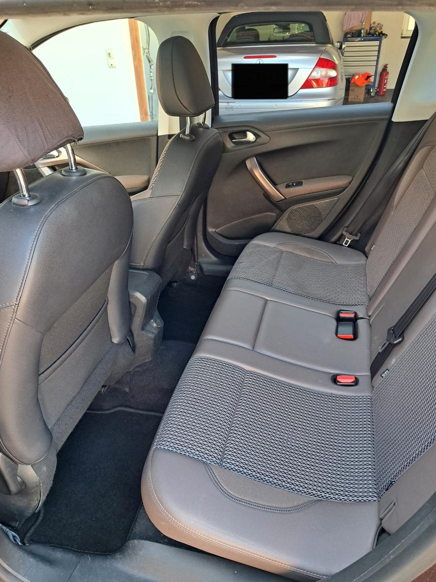 Peugeot 2008 Allure BlueHDi 100 STOP & START Allure