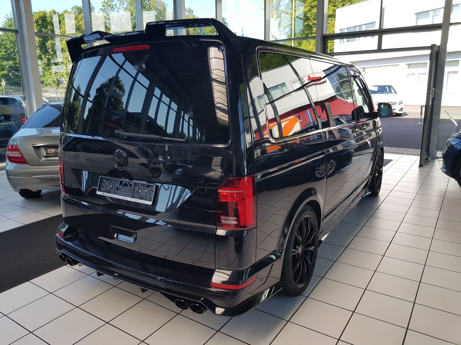 Volkswagen T6.1 Multivan ABT 4 MOTION HIGH DSG ACC KAMERA imagem 3