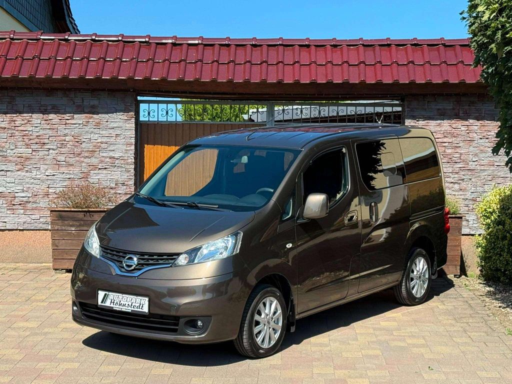 Image of Nissan NV200
