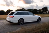 Mercedes-Benz 53 4MATIC+ T  - Vollausstattung  - weiße Mercedes-Benz E 53 AMG