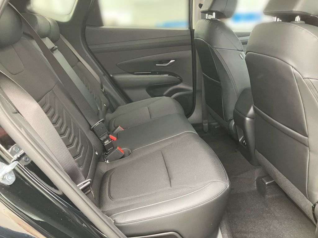 Fahrzeugabbildung Hyundai TUCSON 1.6 T-GDi 2WD 7-DCT Trend 2xKlima 4xSHZ