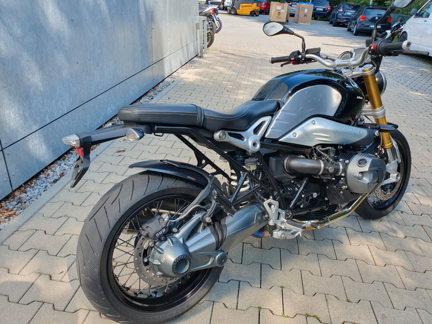 Fahrzeugabbildung BMW R nine T aus 1. Hand